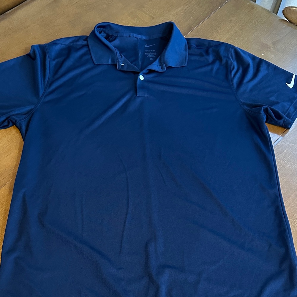 Like new navy nike golf polo